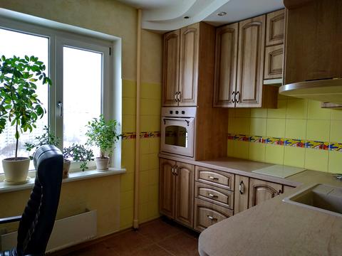 квартира за адресою Ревуцького вул., 11-В