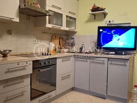 квартира за адресою Драгоманова вул., 12-А