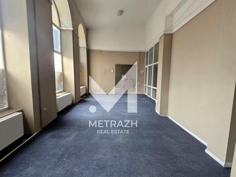 коммерческая по адресу Университетская ул., 37/39