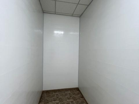 комерційна за адресою Володимира Івасюка вул., 7