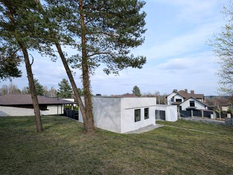 будинок за адресою Молодіжна вул.