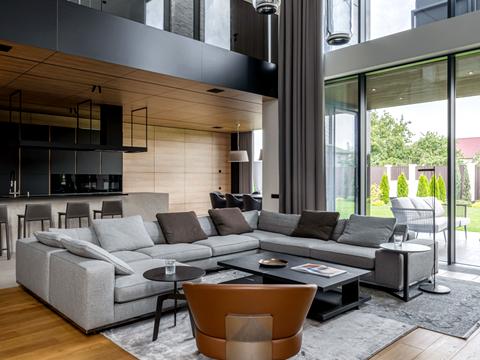 дом по адресу Мира ул.