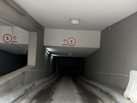 паркоместо по адресу Андрея Верхогляда ул. (Михайла Драгомирова), 17г 