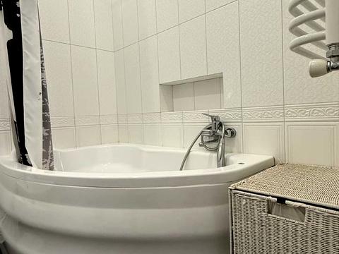 квартира за адресою Василя Стуса вул., (Будинок 4)