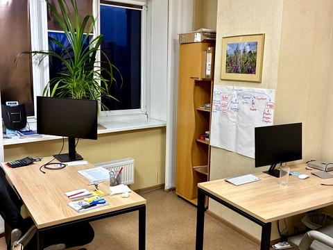 коммерческая по адресу Оболонская набережная ул., 1, к2