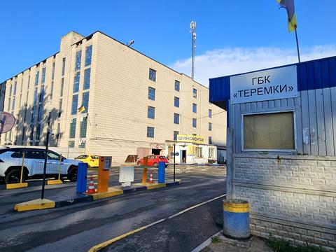 паркомісце за адресою Василя Касіяна вул., 1