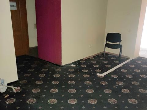 комерційна за адресою Миру просп., 18