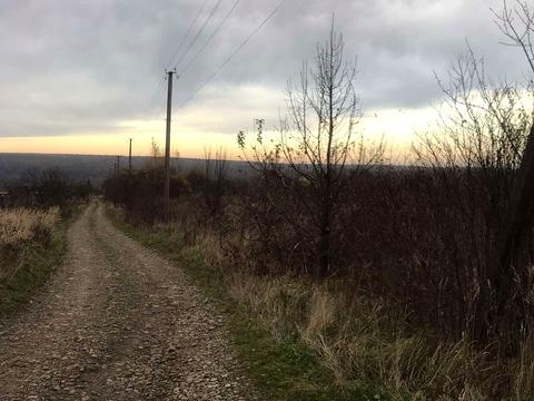 участок по адресу Лесі Українки