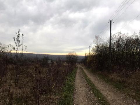 участок по адресу Лесі Українки