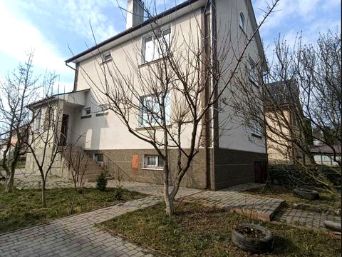 будинок за адресою Світанкова вул.