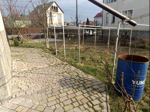 дом по адресу Світанкова ул.