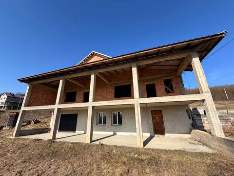 будинок за адресою Виноградна