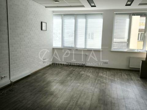 комерційна за адресою Ділова вул. (Димитрова), 5б