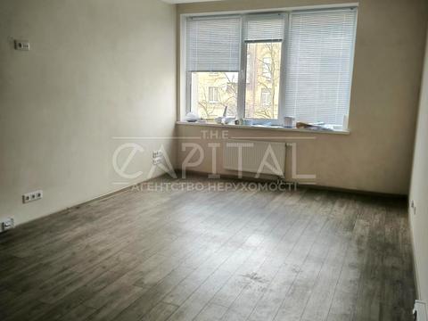 комерційна за адресою Ділова вул. (Димитрова), 5б