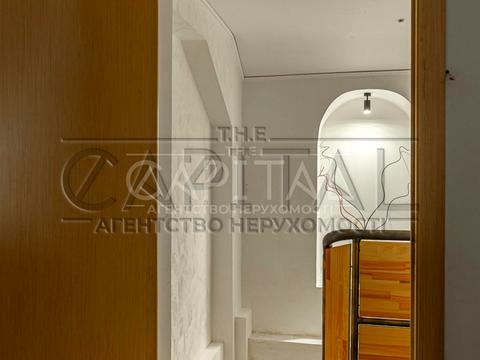 комерційна за адресою Ділова вул. (Димитрова), 7