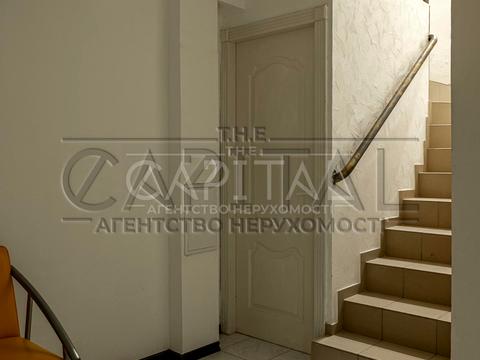 комерційна за адресою Ділова вул. (Димитрова), 7