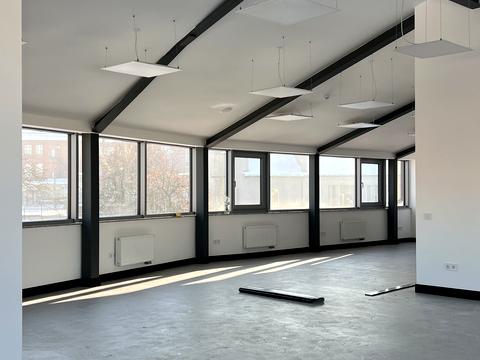 комерційна за адресою Богдана Хмельницького  вул., 116