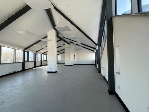 комерційна за адресою Богдана Хмельницького  вул., 116