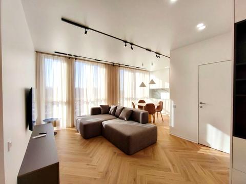 квартира за адресою Київ, Салютна вул., 2к24