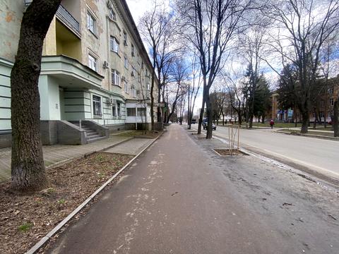 комерційна за адресою Троїцька вул. (Дзержинського), 26