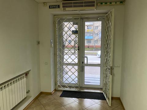 комерційна за адресою Троїцька вул. (Дзержинського), 26