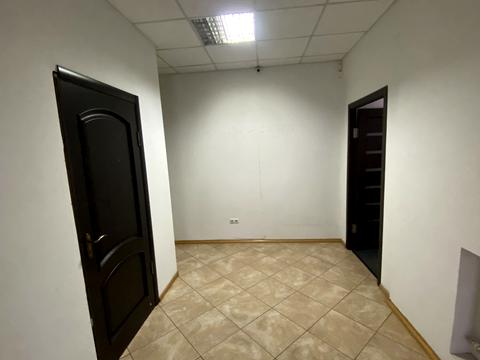 комерційна за адресою Троїцька вул. (Дзержинського), 26