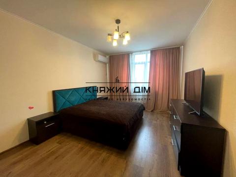 квартира по адресу Олены Пчилки ул., 3-Д