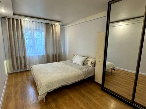 квартира по адресу Салютная ул., 25-А