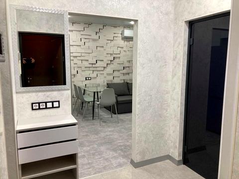 квартира за адресою Салютна вул., (Будинок 02301-02303)