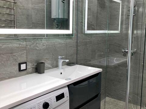 квартира за адресою Салютна вул., (Будинок 02301-02303)