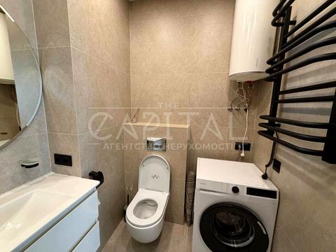 квартира за адресою Дніпровська набережна вул., 18-Б