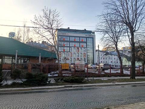 комерційна за адресою Ярослава Мудрого вул., 22