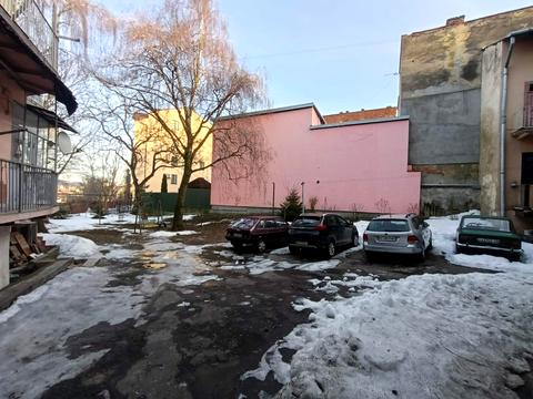 комерційна за адресою Ярослава Мудрого вул., 22