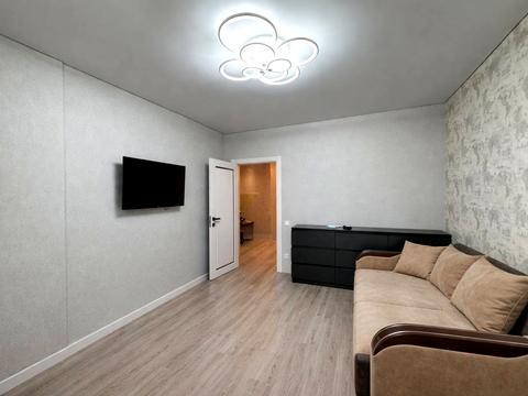 квартира за адресою Захисників України вул. (1-го Травня), 42-Б