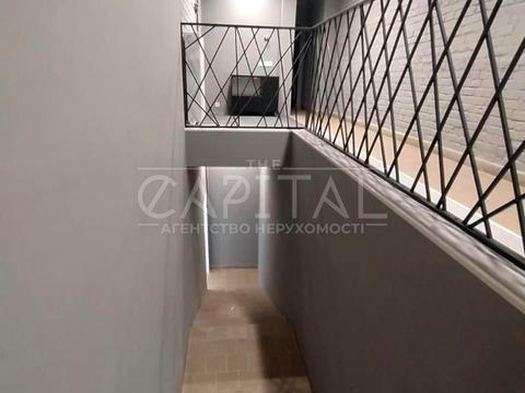 комерційна за адресою Івана Гонти вул., 12