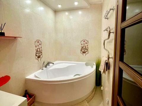 квартира за адресою Дніпровська набережна вул., 19-А