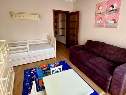 квартира за адресою Дніпровська набережна вул., 19-А