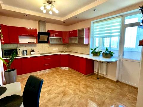 квартира за адресою Дніпровська набережна вул., 19-А