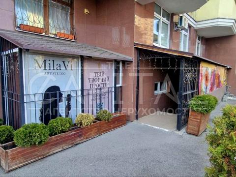 комерційна за адресою Сім'ї Кульженків вул. (Петра Дегтяренка), 33