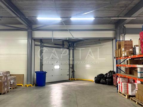 комерційна за адресою Єдності вул., 4