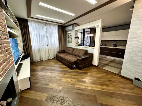 квартира за адресою Миколи Бажана просп., 8-Б