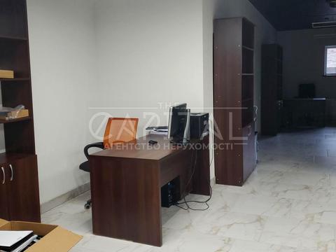 комерційна за адресою Осіння вул., 1