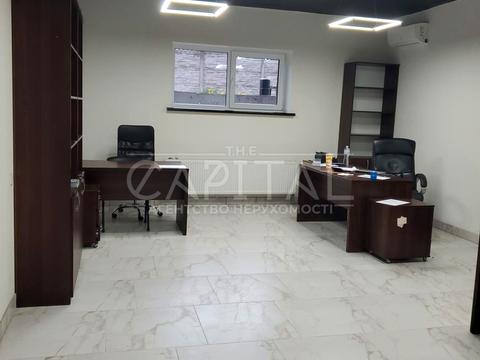 комерційна за адресою Осіння вул., 1