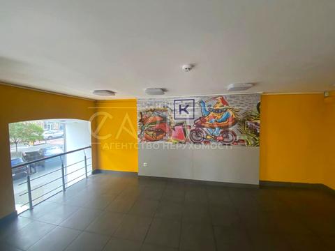 комерційна за адресою Січових Стрільців вул. (Артема), 76