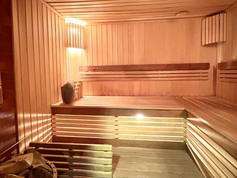 будинок за адресою Свободи