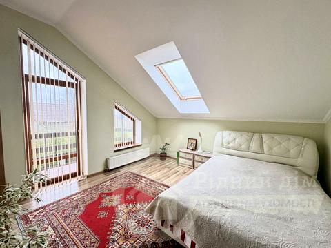 будинок за адресою Свободи