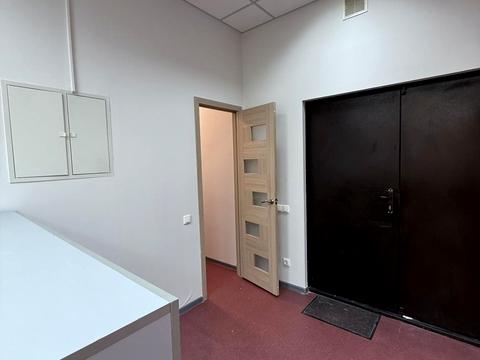 комерційна за адресою Полтавська вул., 10