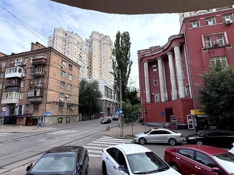 комерційна за адресою Полтавська вул., 10