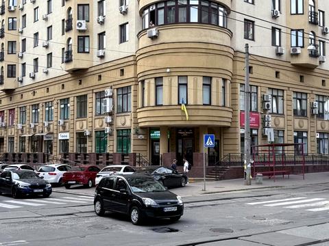 комерційна за адресою Полтавська вул., 10