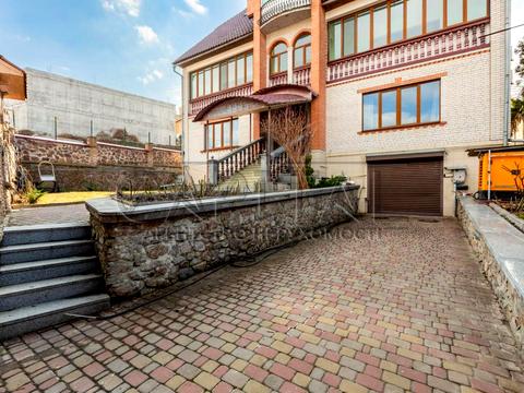 коммерческая по адресу Пирятинская ул., (Будинок)